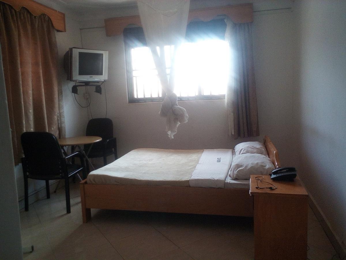 Mamba Hotel คัมพาลา ภายนอก รูปภาพ